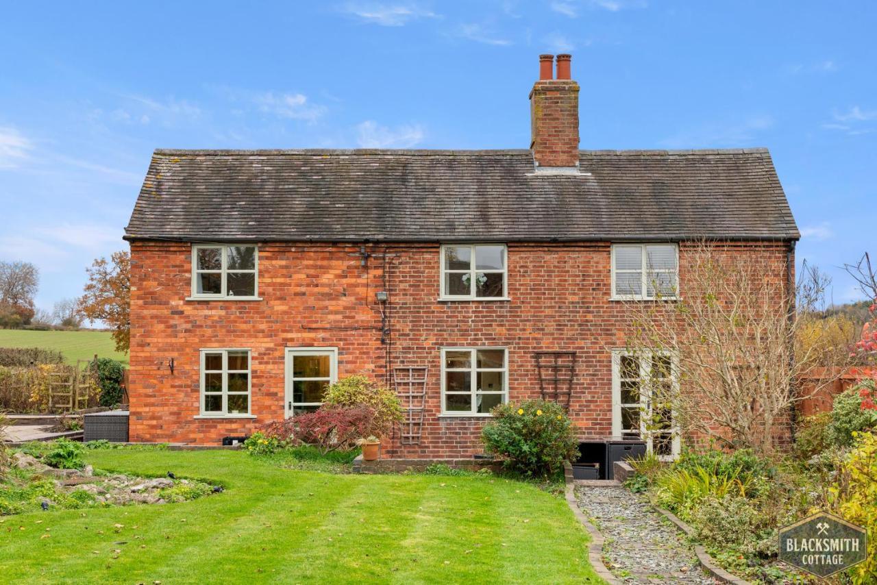 Newborough  6Br Luxury Cottage, Hot Tubs, Hoar Cross, Staffordshire מראה חיצוני תמונה