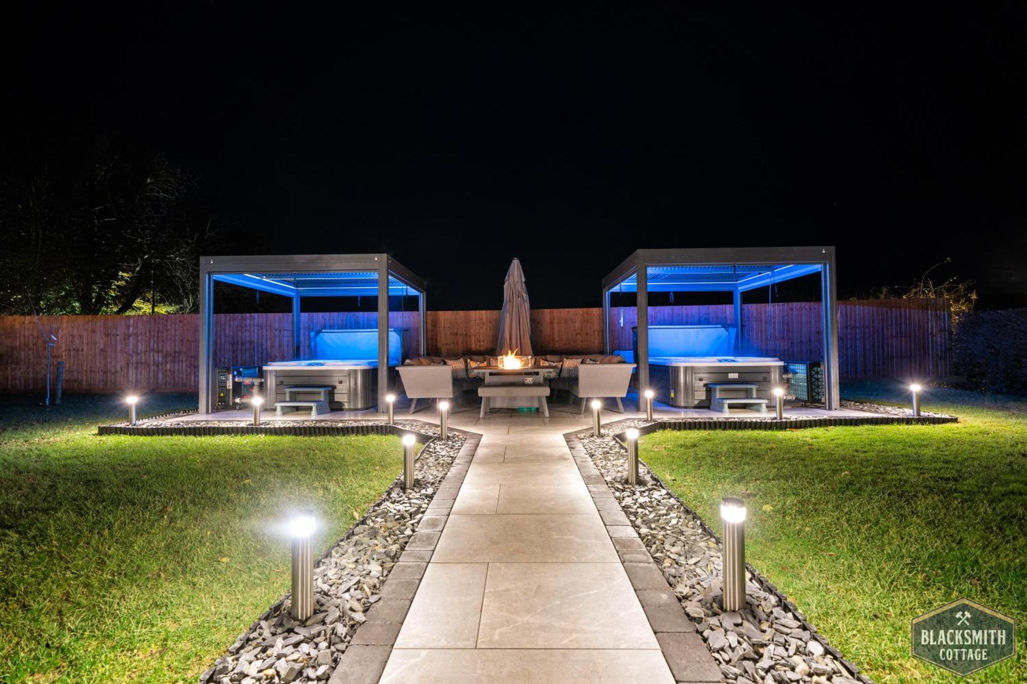 Newborough  6Br Luxury Cottage, Hot Tubs, Hoar Cross, Staffordshire מראה חיצוני תמונה